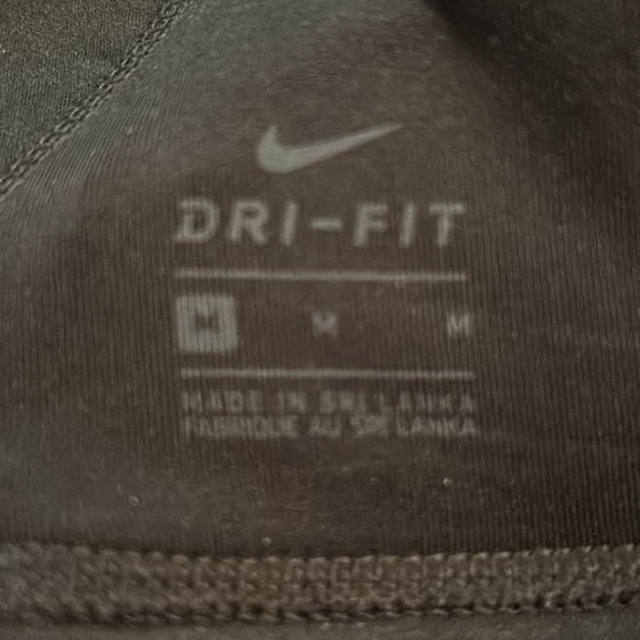 Bundle Nike Sports Bra & Old Navy ☘️ - Picture 7 of 11